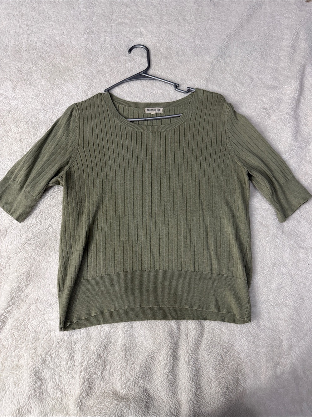 Worthington Olive Ribbed Short Sleeve Knit Top